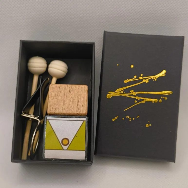 Оригинальный подарок автопарфюм "робот-заяц"