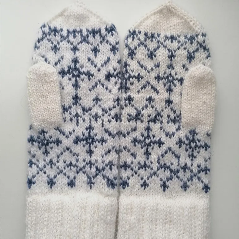 Варежки "Снегопад"