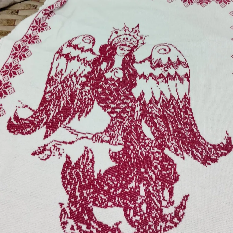 Плед детский вязаный с вышивкой в русском народном стиле 100х150 см