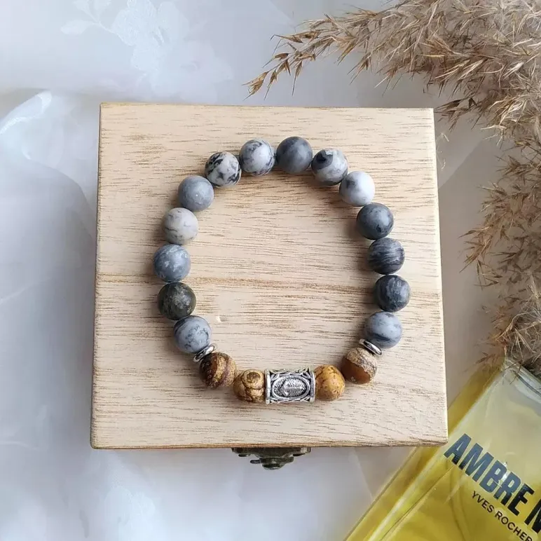 Мужской браслет с яшмой и руной Тейваз