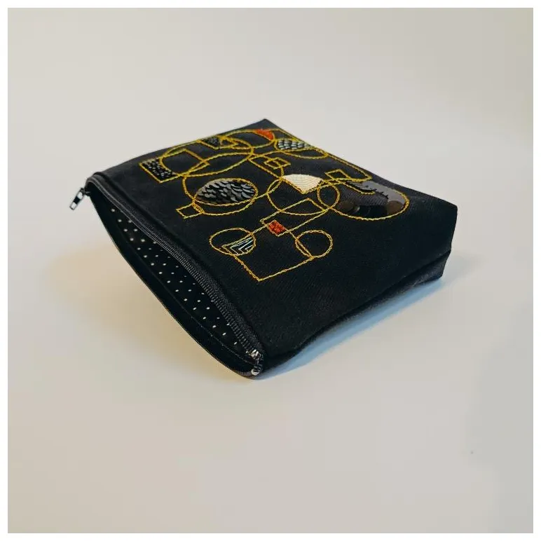 Косметичка с вышивкой, ручная работа