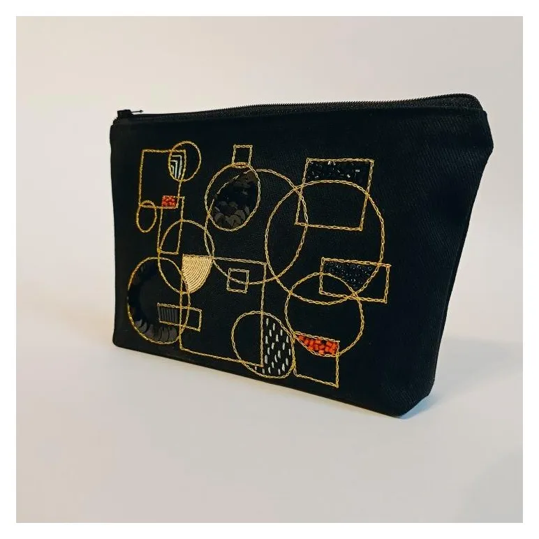 Косметичка с вышивкой, ручная работа