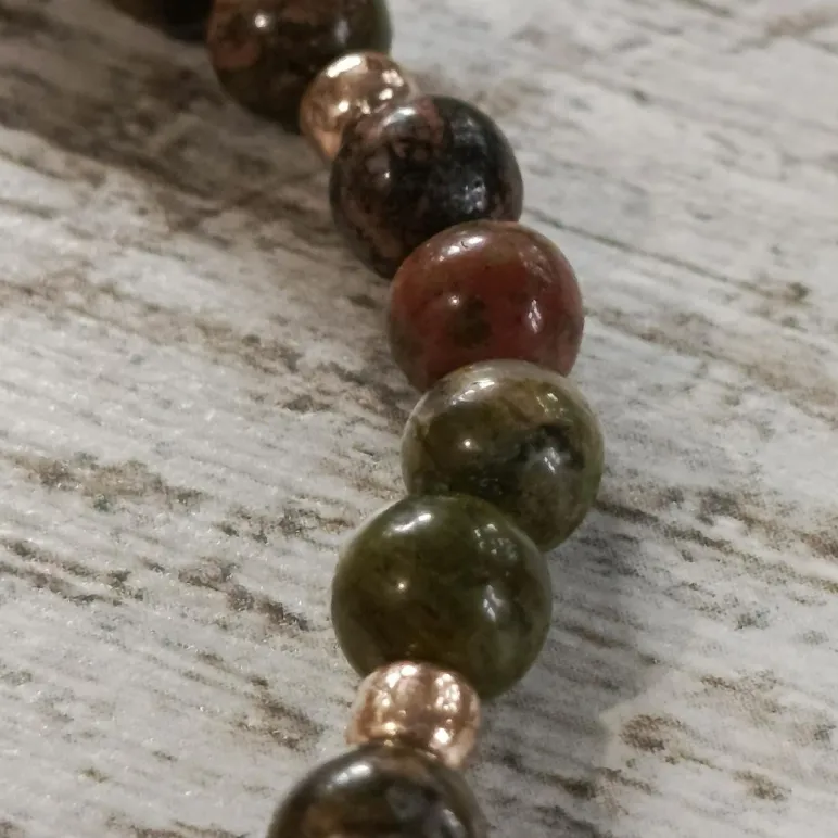 Браслет из унакита