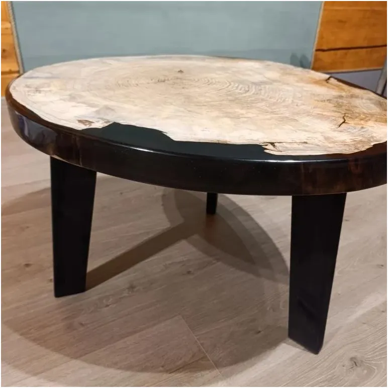 Журнальный столик