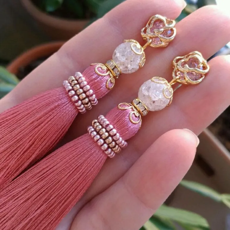 Серьги-кисти «Когда зацвёл миндаль».