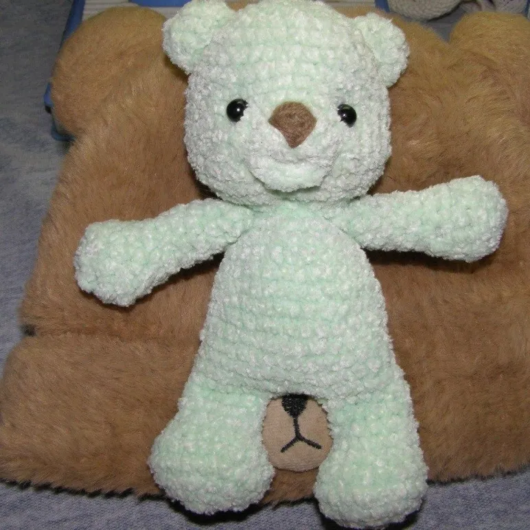 Плюшевый Мишка вязаный
