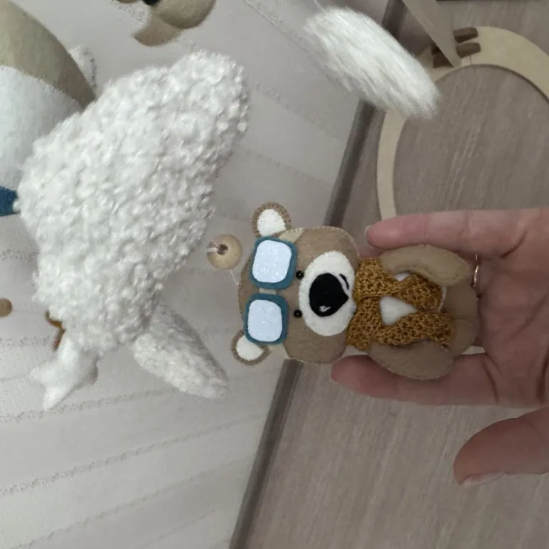 Мобиль для новорожденных