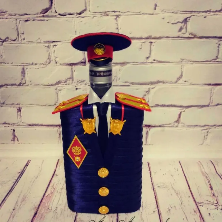 Подарок для сотрудника МВД