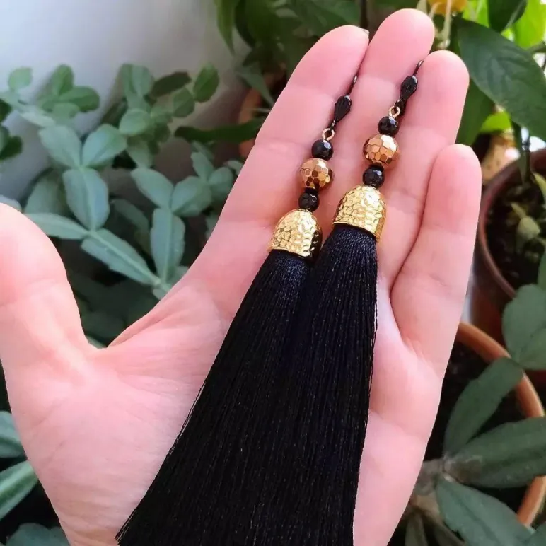 Серьги-кисти «Черный лебедь в золоте».