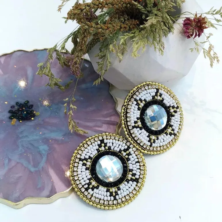 Клипсы WHITE AND GOLD