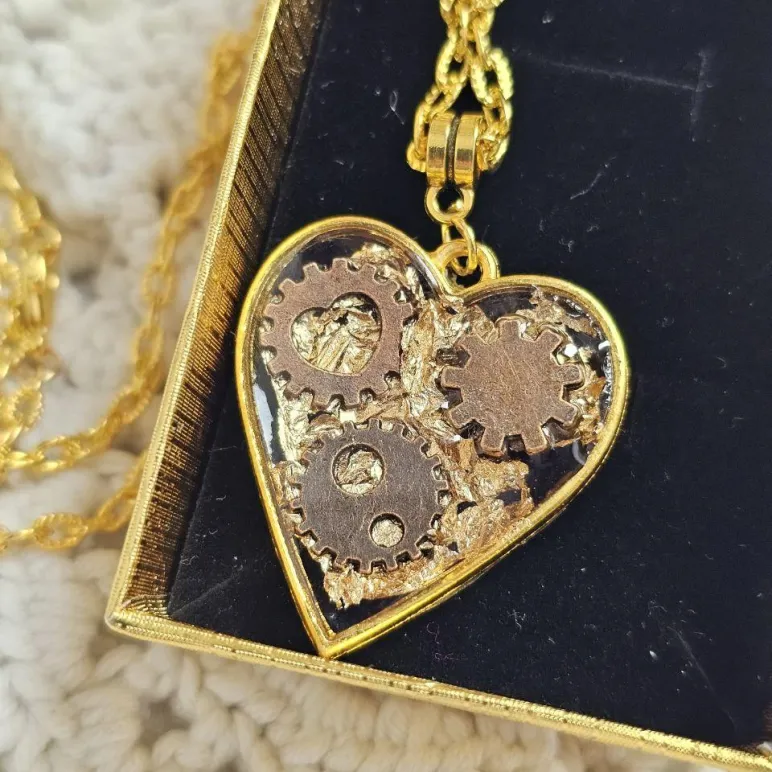 Кулон ручной работы