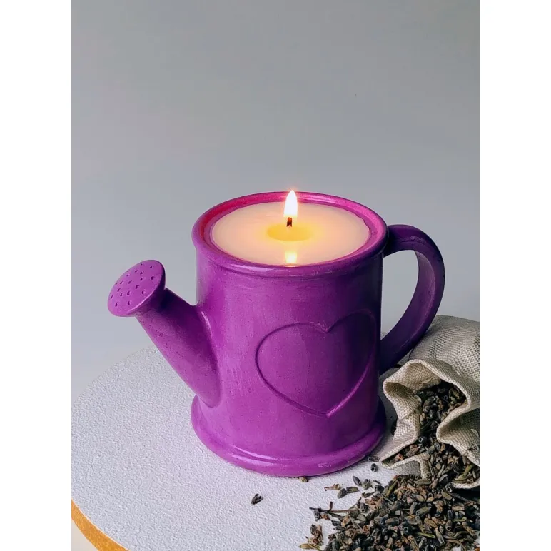 Свеча с ароматом лаванды