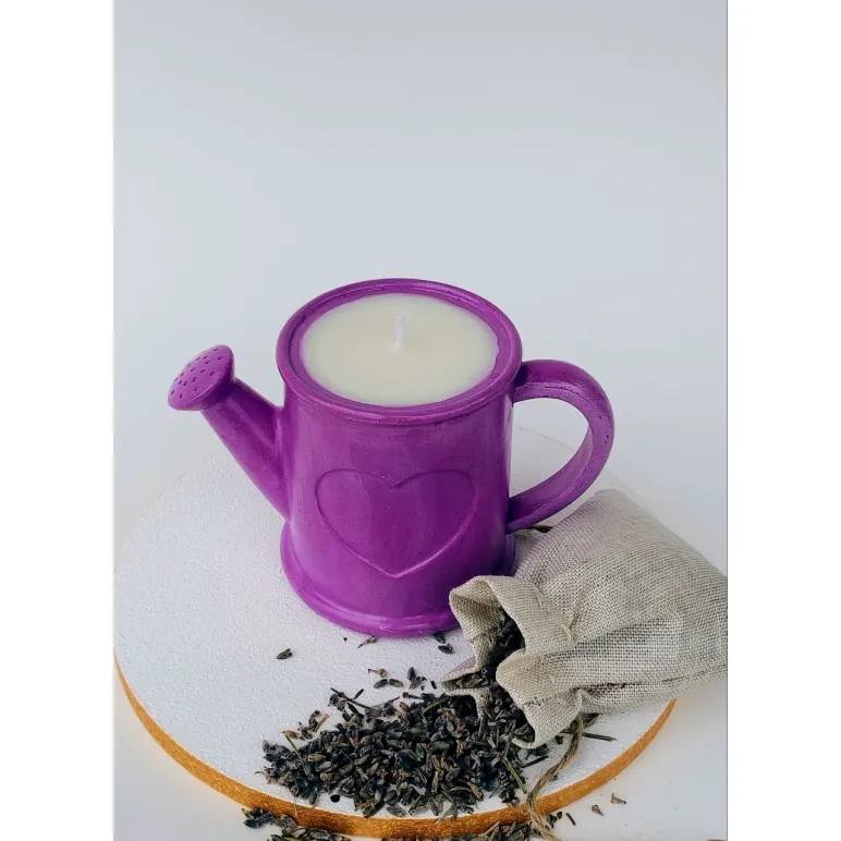 Свеча с ароматом лаванды