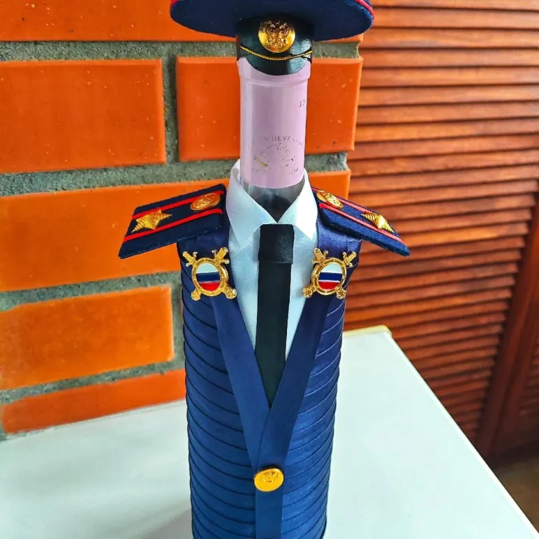 Подарок для сотрудника МВД