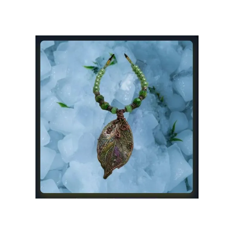 Колье "Яблоневые грёзы"