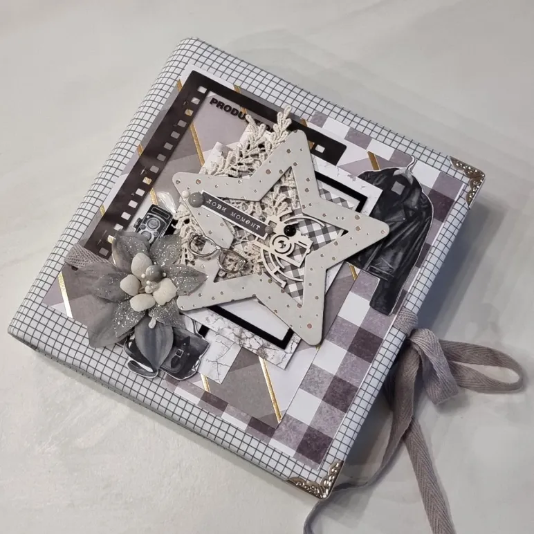 Фотоальбом ручной работы на 30 фотографий в подарочной упаковке с открыткой