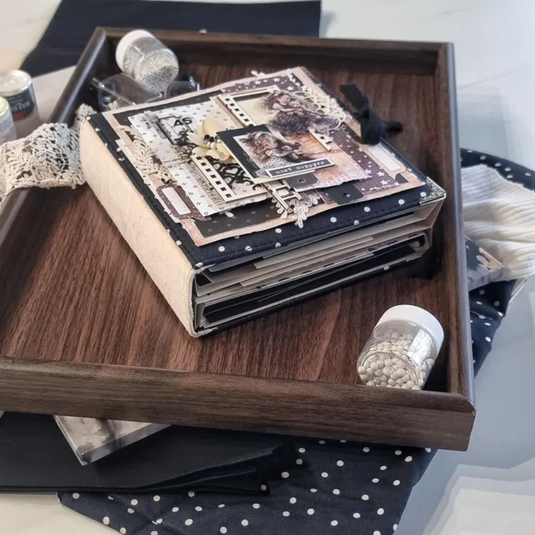 Фотоальбом ручной работы на 30 фотографий в подарочной упаковке с открыткой