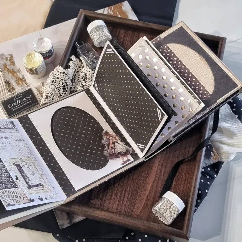 Фотоальбом ручной работы на 30 фотографий в подарочной упаковке с открыткой