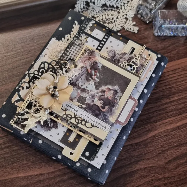 Фоторамка ручной работы на 4 фотографии