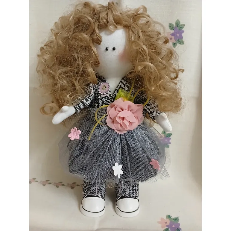 Кукла ручной работы