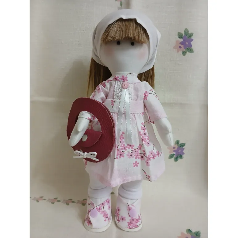 Кукла ручной работы