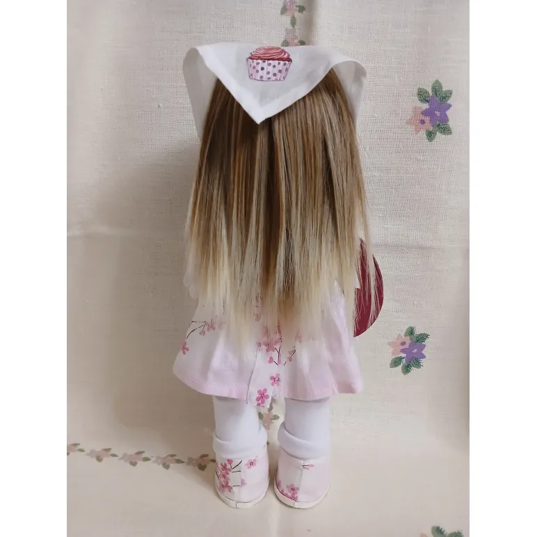 Кукла ручной работы