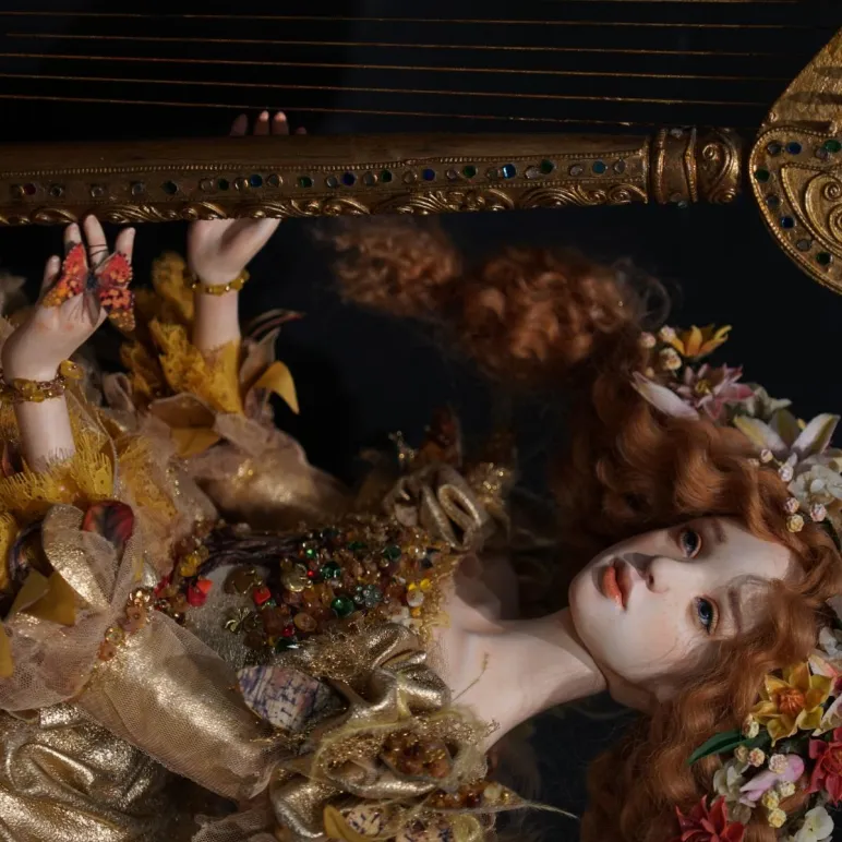 Кукла "Лаура"