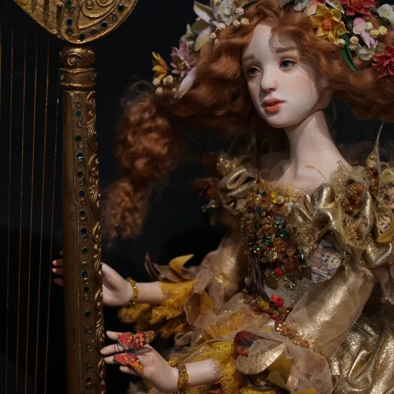 Кукла "Лаура"