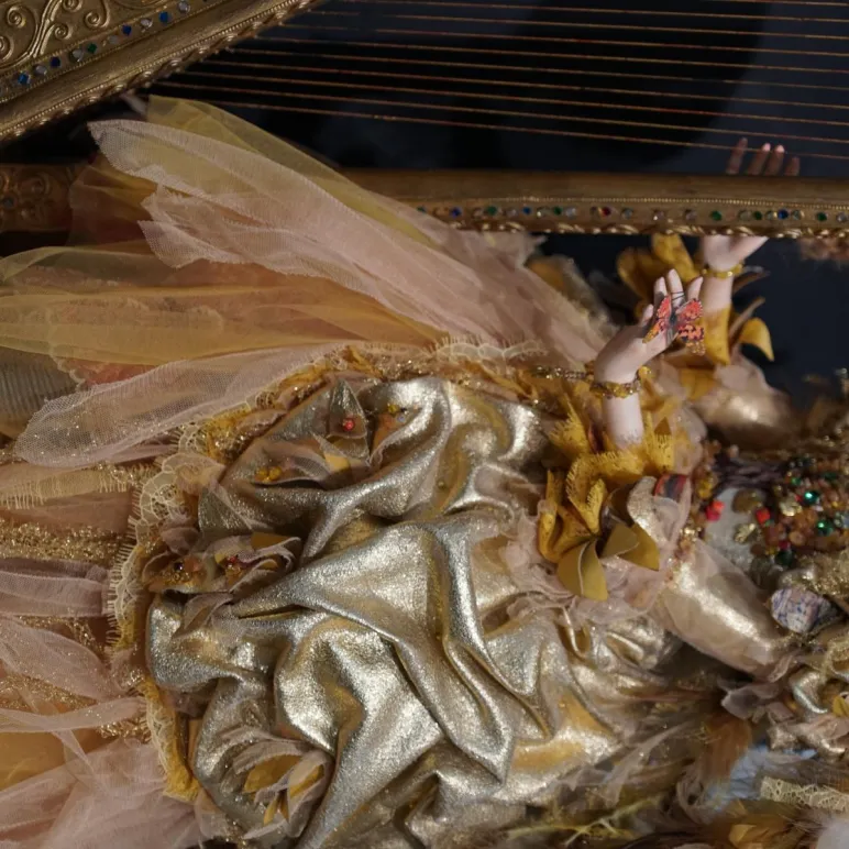 Кукла "Лаура"