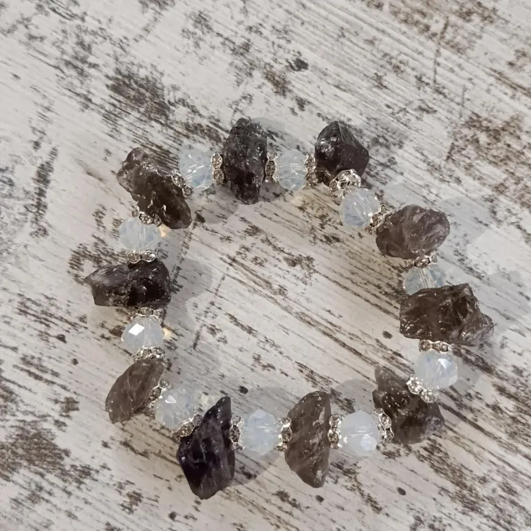 Браслет из раухтопаза