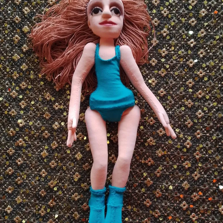 Каркасная валеная кукла