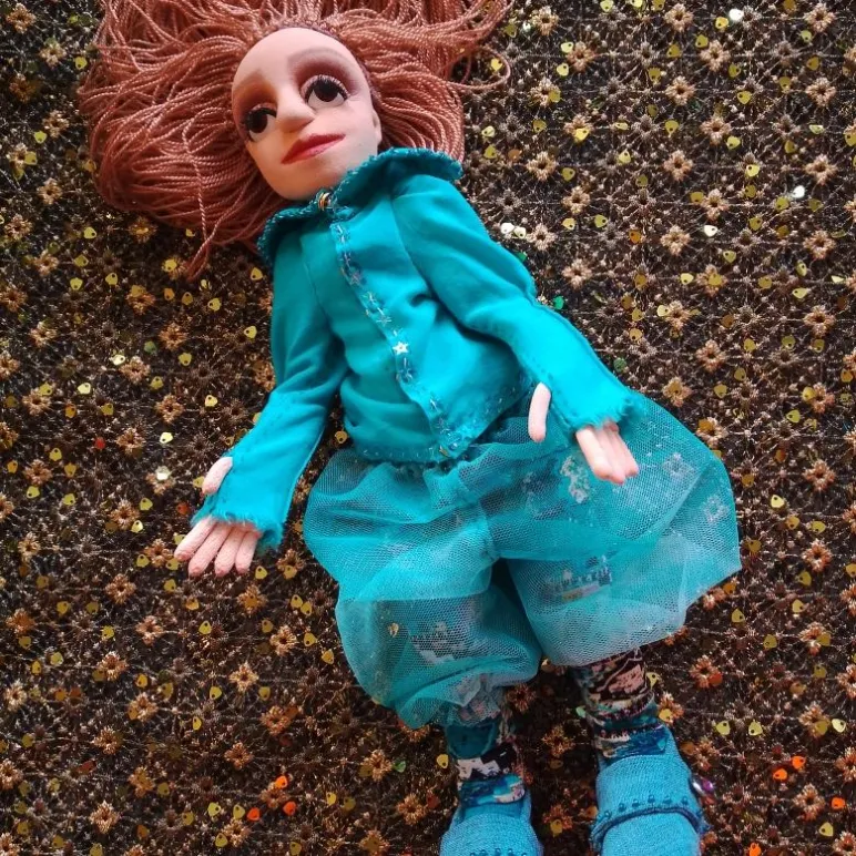 Каркасная валеная кукла