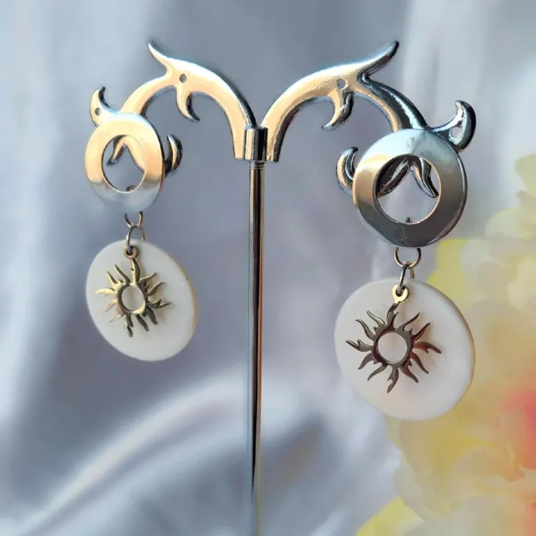 Серьги с перламутром "Солнечное затмение"
