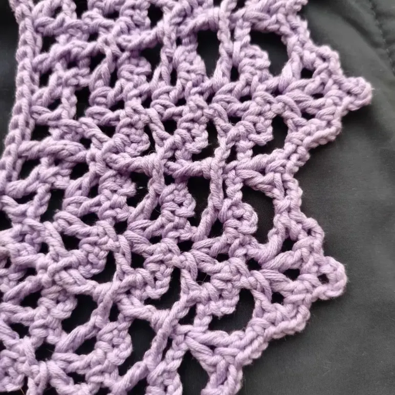 Кружевной воротничок ручной работы — акцент женственности