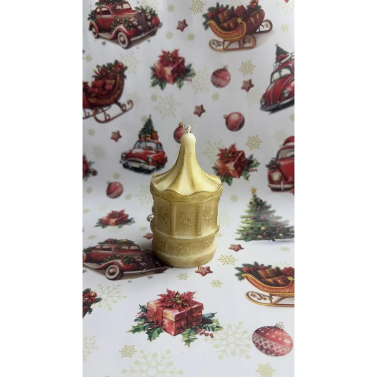 Интерьерная свеча Карусель без аромата в подарочной упаковке