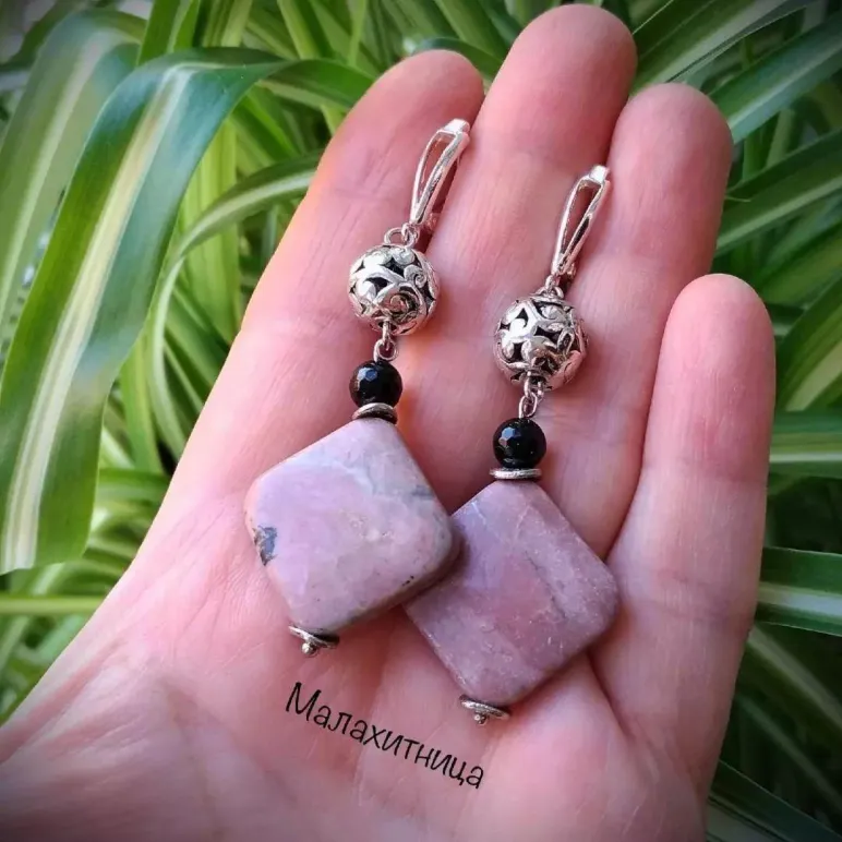 Серьги с родонитом "Сладкий флирт"