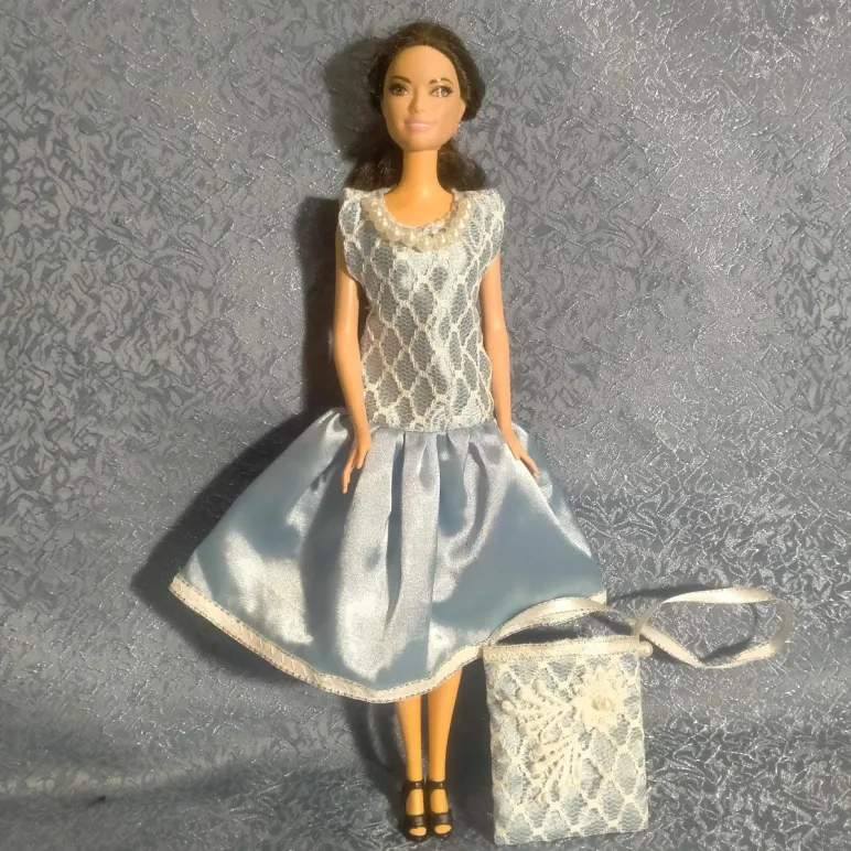 Платье для куклы Барби