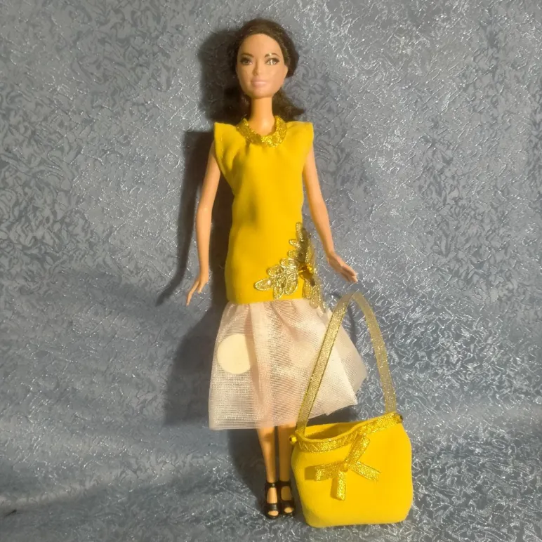 Платье для куклы Барби