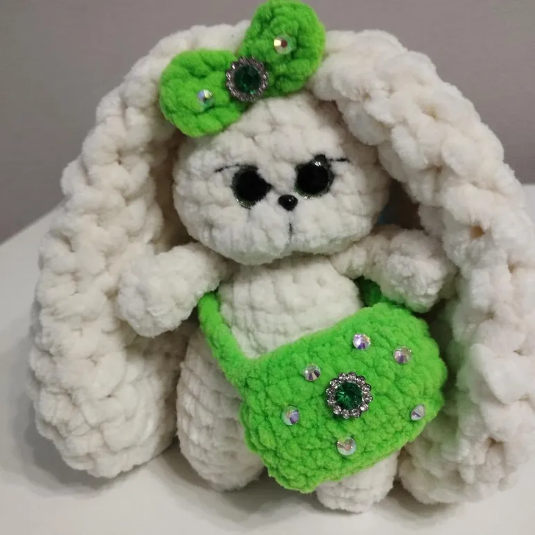 Вязаная зайка