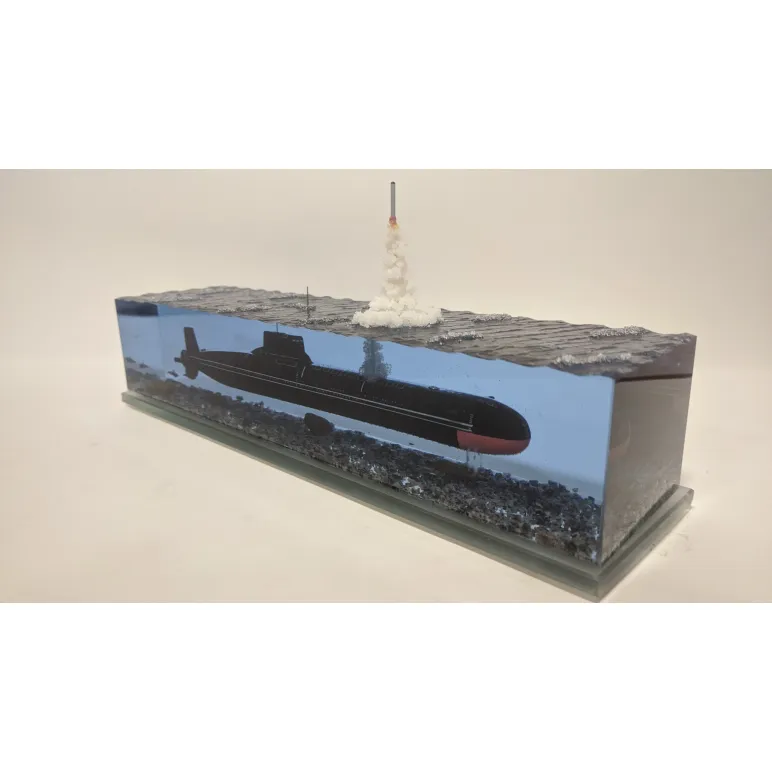 Модель подводной лодки проект 941 "Акула"