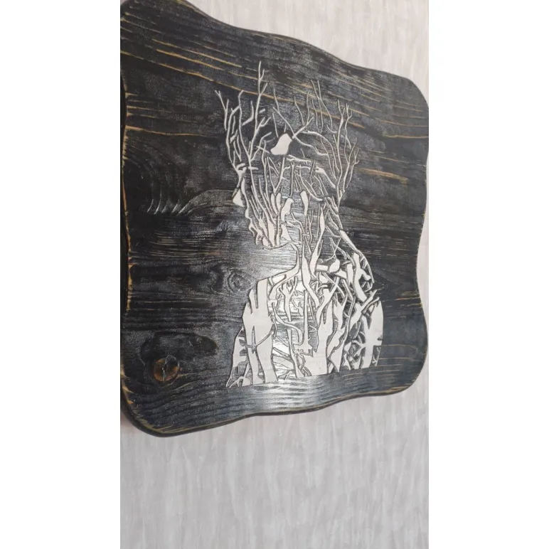 Панно из массива дерева сосна, структурная паста, под лаком. Черное, арт объект профиль лица девушки