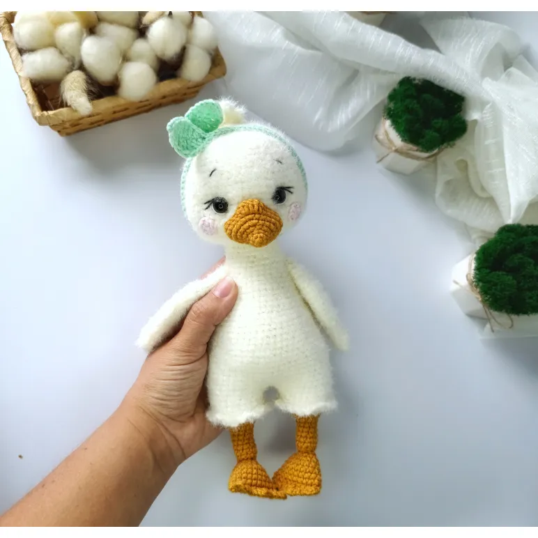 Игрушка "Гусенок" ручной работы