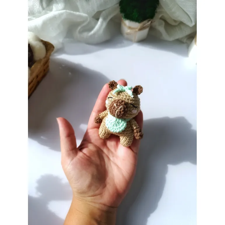 Игрушка вязаная ручная работа "Капибара с малышом"