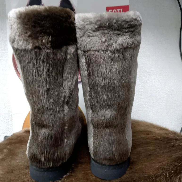 Бурки мужские из меха бобра.