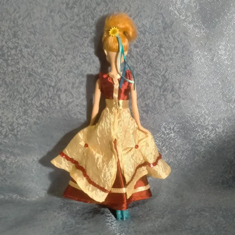 одежда для куклы Анны из мультфильма "Холодное сердце"