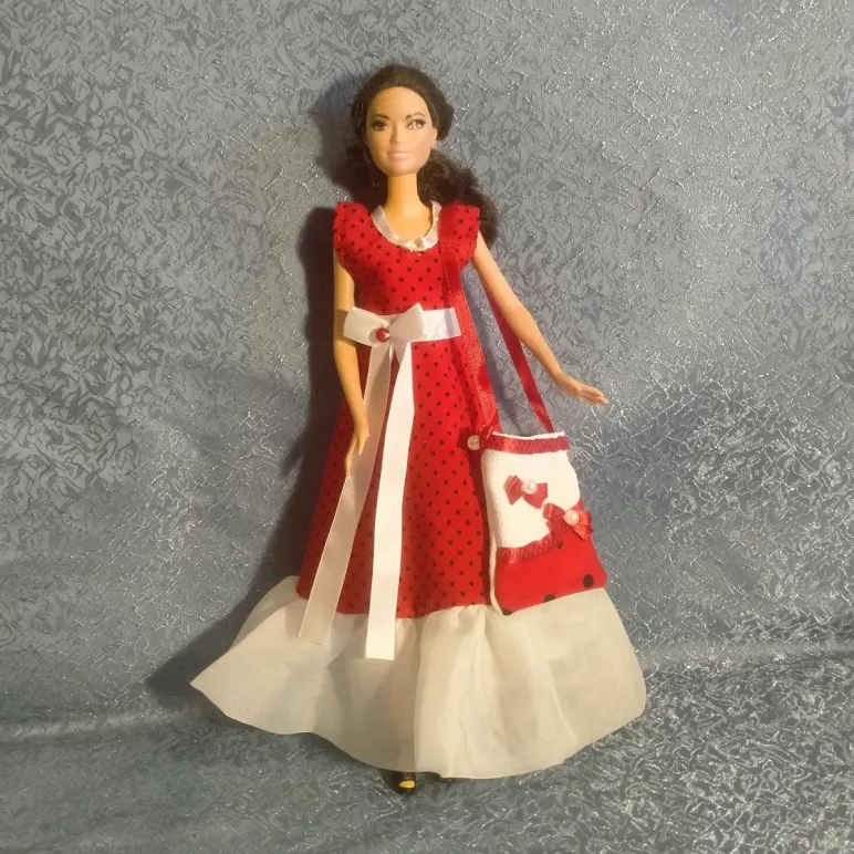 Платье для куклы Барби