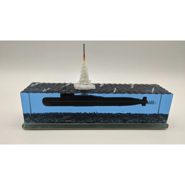 Модель подводной лодки проект 667Б "Мурена"