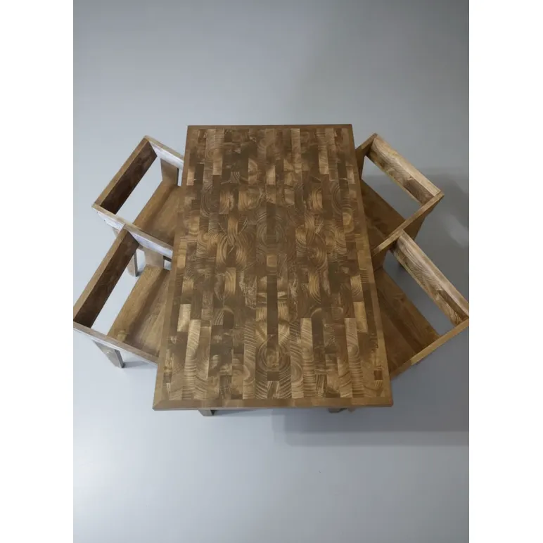 Кухонный комплект стол и стулья