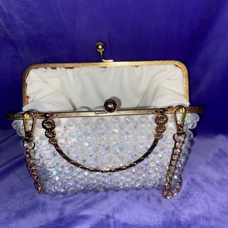Вечерняя сумочка-клатч из кристальных бусин с цепочкой