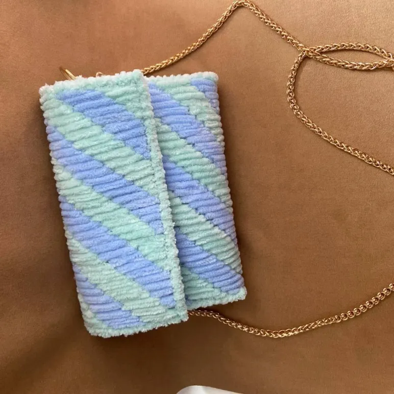 Сумка-клатч через плечо "Бирюзовая волна"